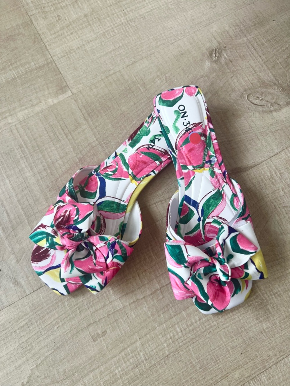 NWOT On 34th Pink Floral Bow Slide Sandals